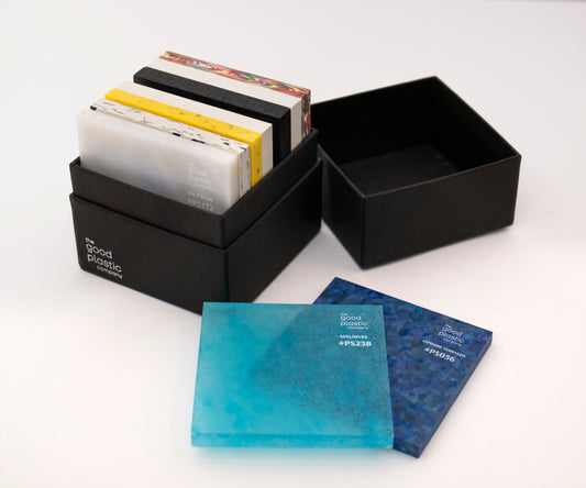 Plastic sheet sample box